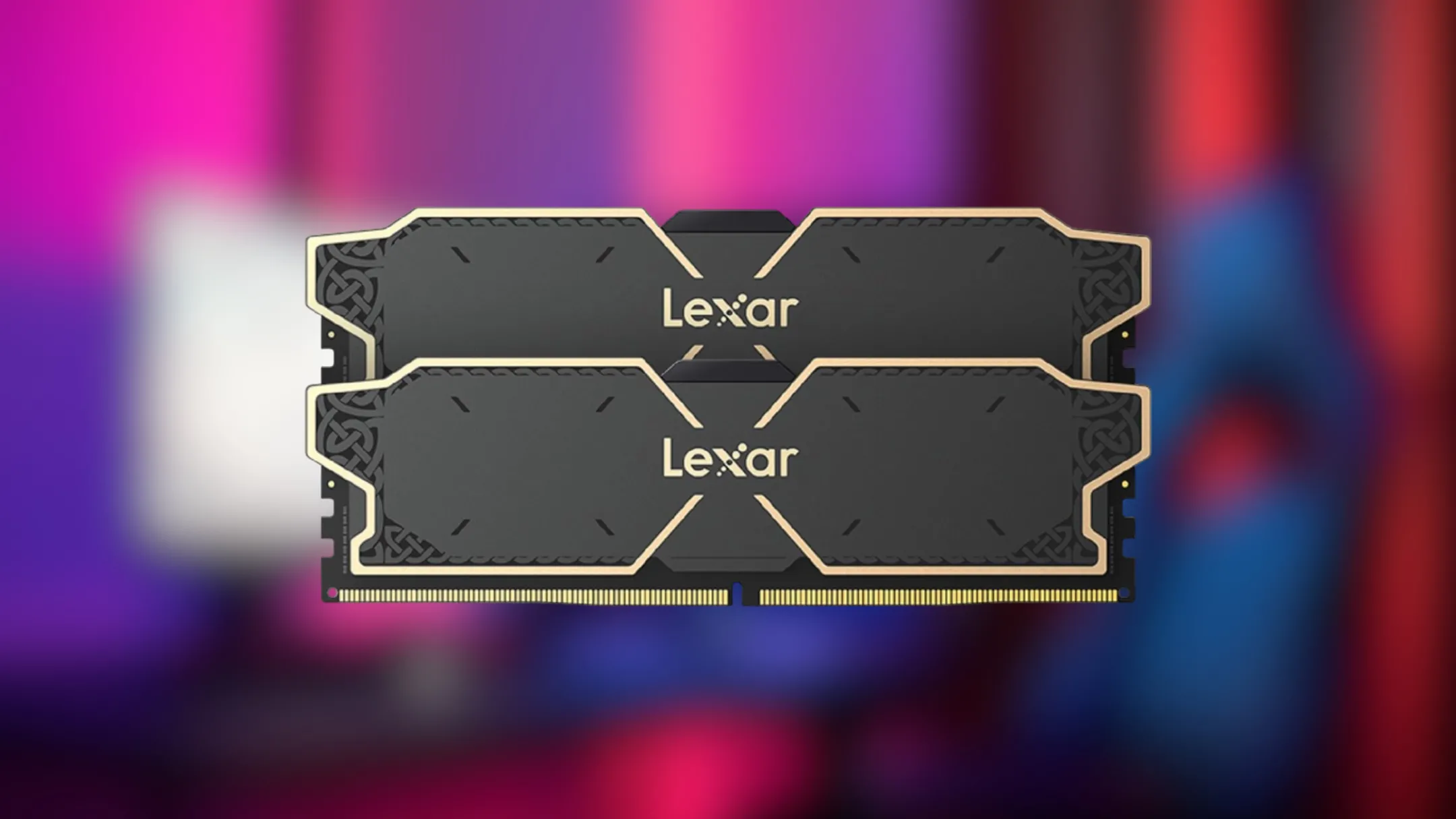 Bộ RAM Lexar THOR OC DDR5 32GB với thiết kế tản nhiệt độc đáo, kết hợp tông màu đen và vàng sang trọng, tối ưu cho máy tính để bàn.
