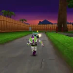 Buzz Lightyear chạy về phía RC trong màn chơi Khu Phố của tựa game Toy Story 2: Buzz Lightyear to the Rescue, một game cổ điển trên PlayStation.