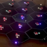 Cận cảnh bo mạch điều khiển của Calculus, phiên bản Settlers of Catan chạy Raspberry Pi