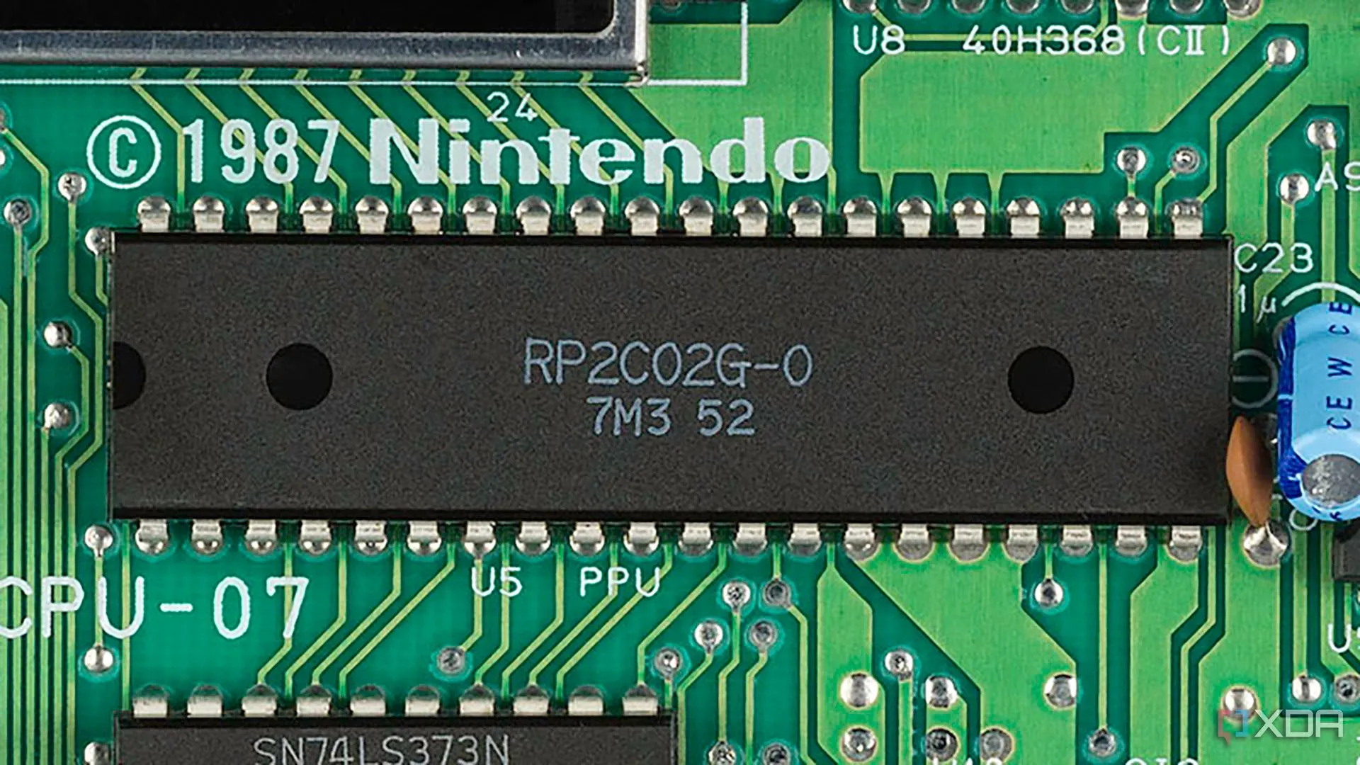 Cận cảnh chip PPU Ricoh của Nintendo NES Mk1