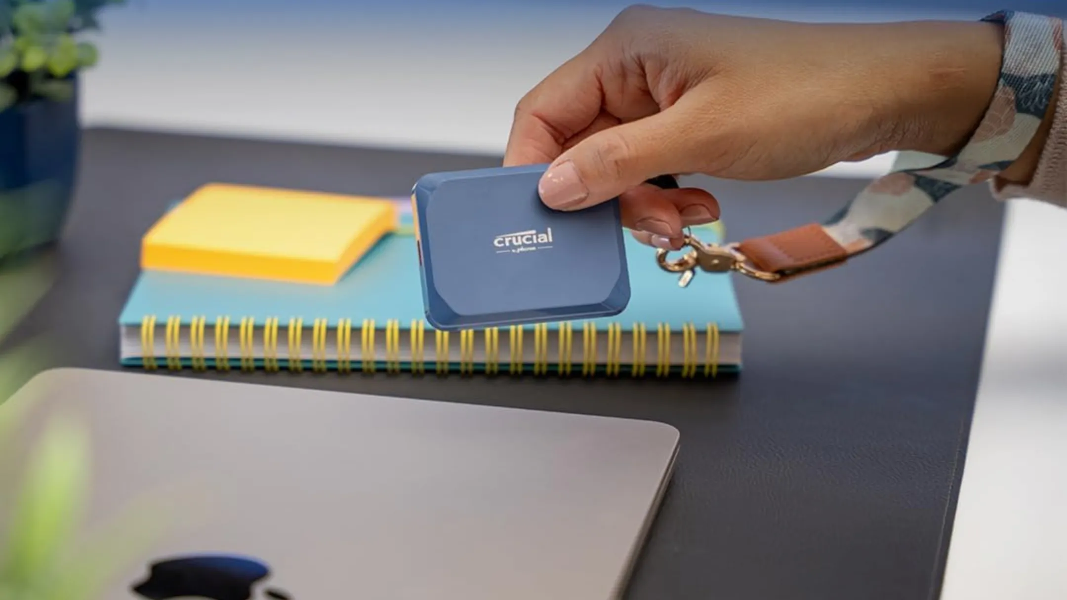 Crucial X10 Portable SSD nổi bật với hiệu suất cao và độ bền ấn tượng