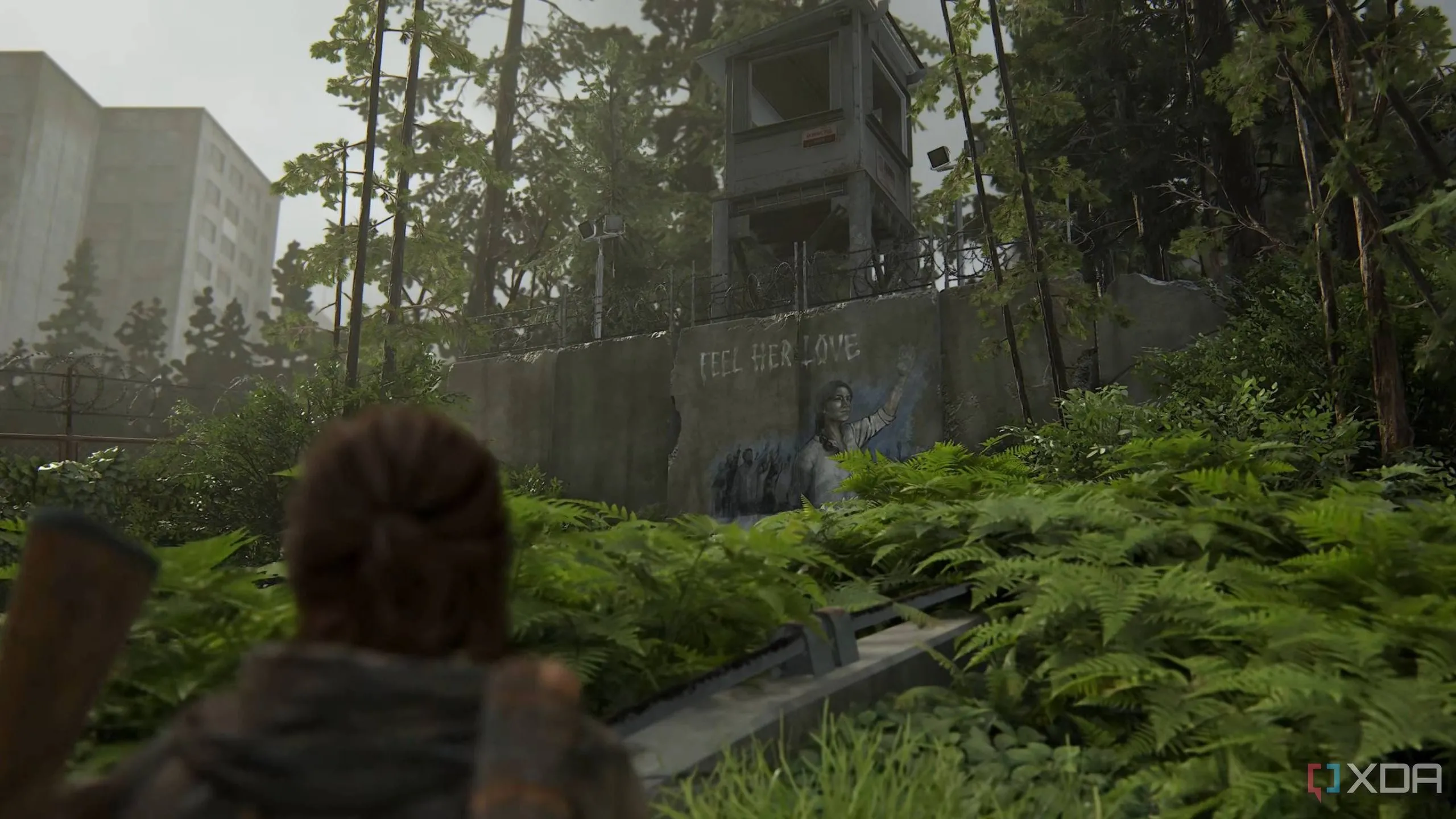 Ellie chiêm ngưỡng bức tranh tường biểu tượng của Seraphite (Scars) trong The Last of Us Part II
