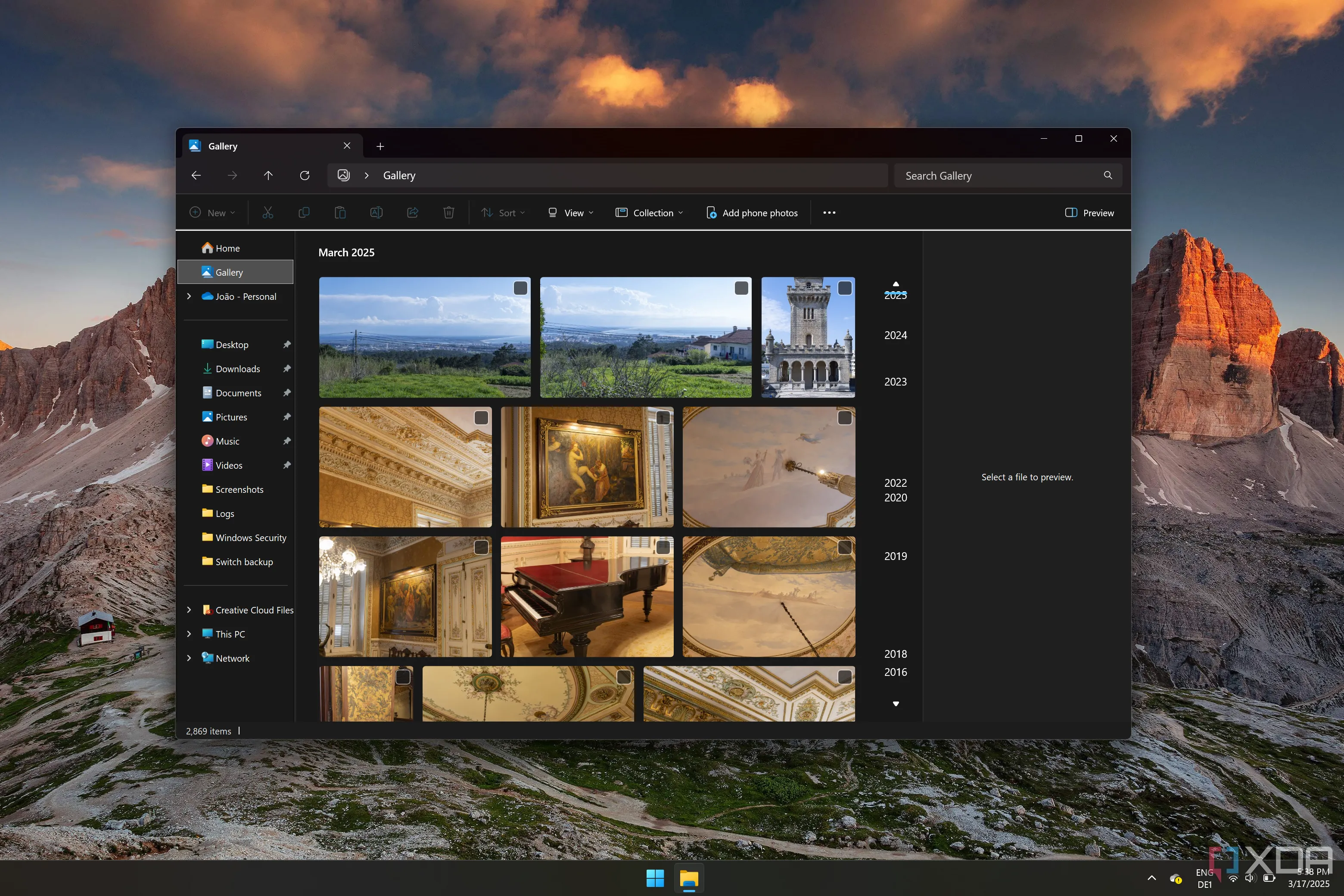 Giao diện mục Gallery trong File Explorer của Windows 11 hiển thị các ảnh được sắp xếp theo dòng thời gian