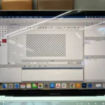 Giao diện phần mềm Synfig Studio với dòng thời gian hoạt hình và các bảng điều khiển công cụ, thể hiện môi trường làm việc trực quan cho người dùng