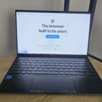 Giao diện trình duyệt Google Chrome trên máy tính xách tay