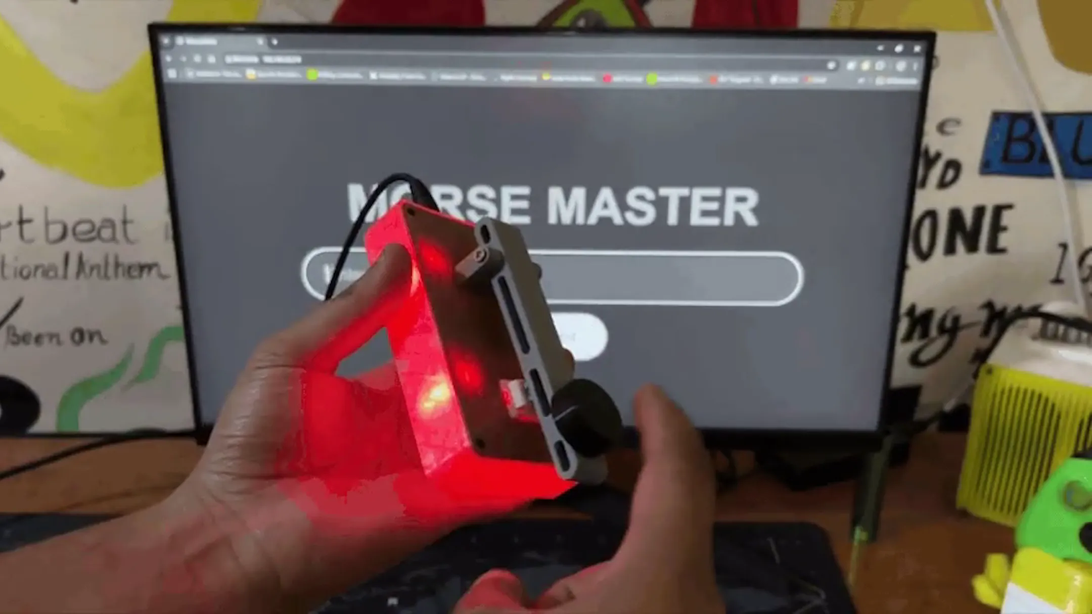 Giao diện web của Morse Master hiển thị cách chuyển đổi mã Morse qua Raspberry Pi Pico