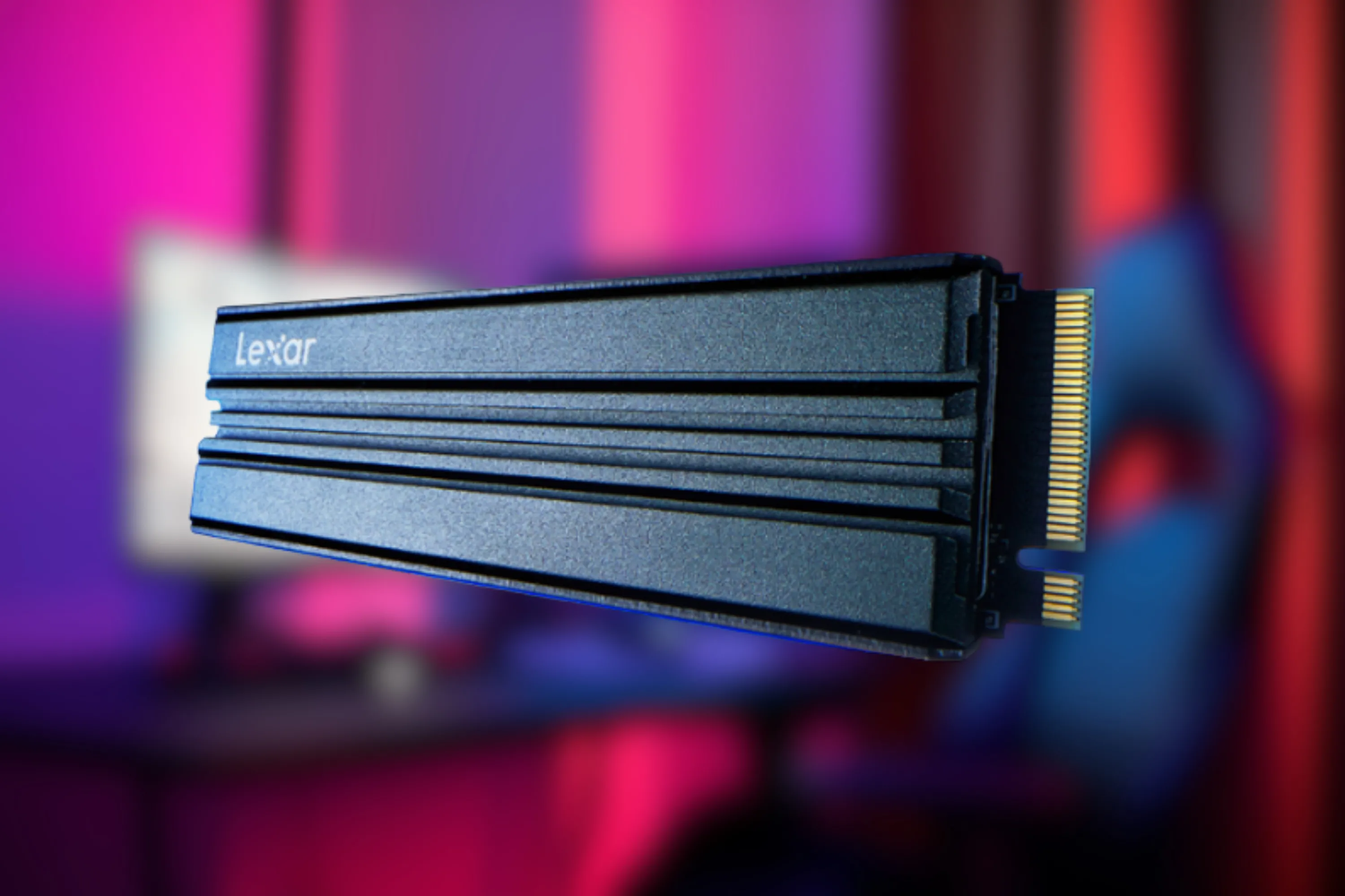 Lexar NM790 SSD tích hợp tản nhiệt cho hiệu năng ổn định