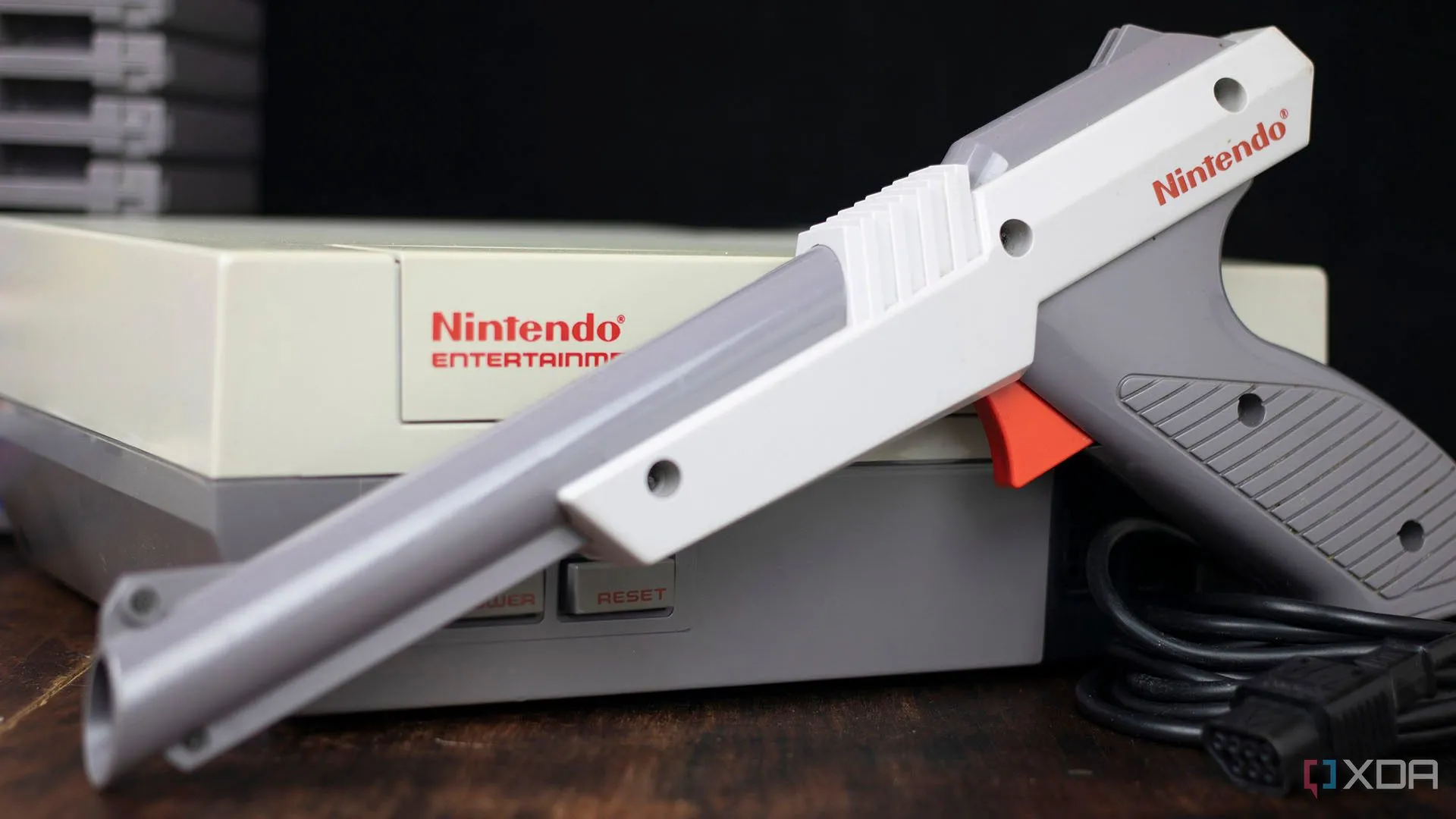 Máy chơi game NES và súng Zapper