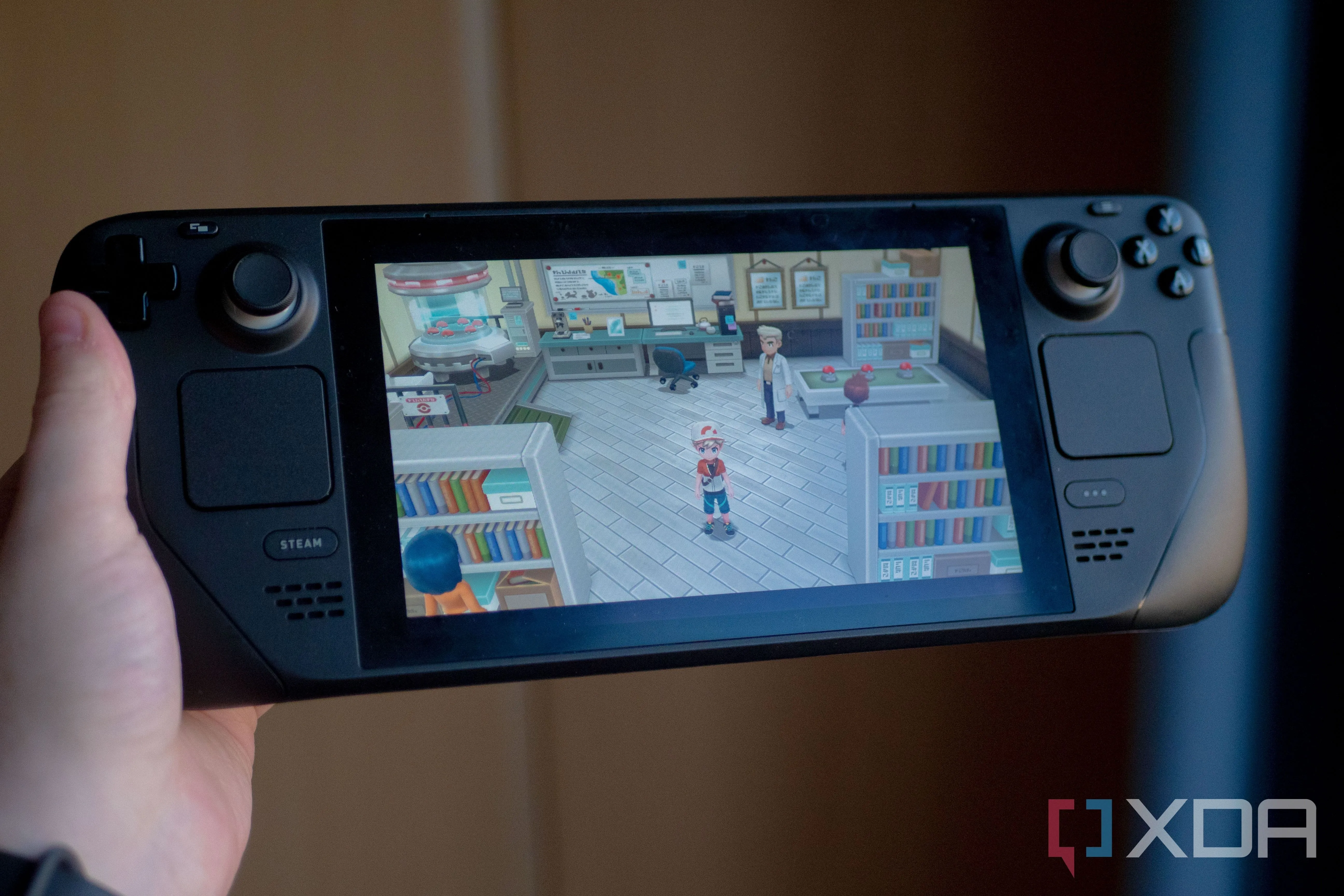 Máy chơi game Nintendo Switch và Steam Deck, thể hiện sự đa dạng và khả năng tùy biến trong trải nghiệm chơi game cầm tay.