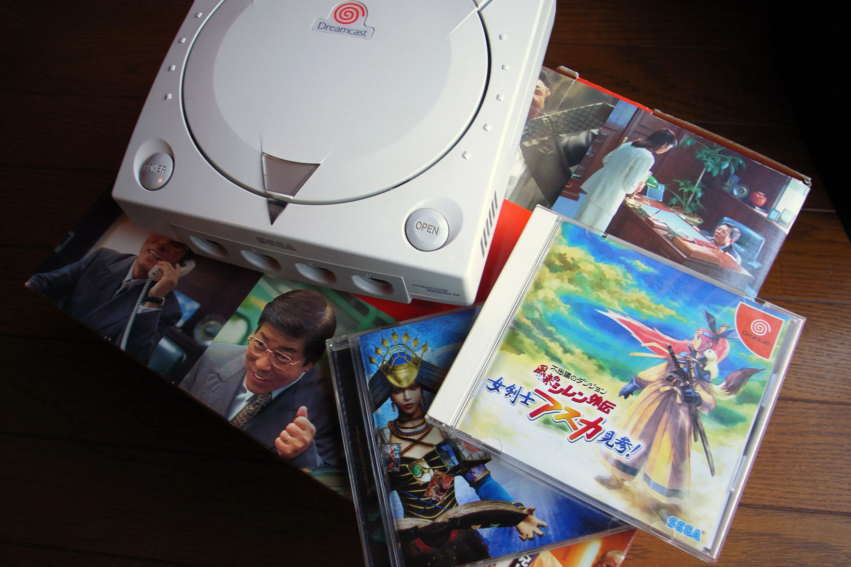 Máy chơi game Sega Dreamcast cùng các tựa game nổi tiếng, console cuối cùng của Sega