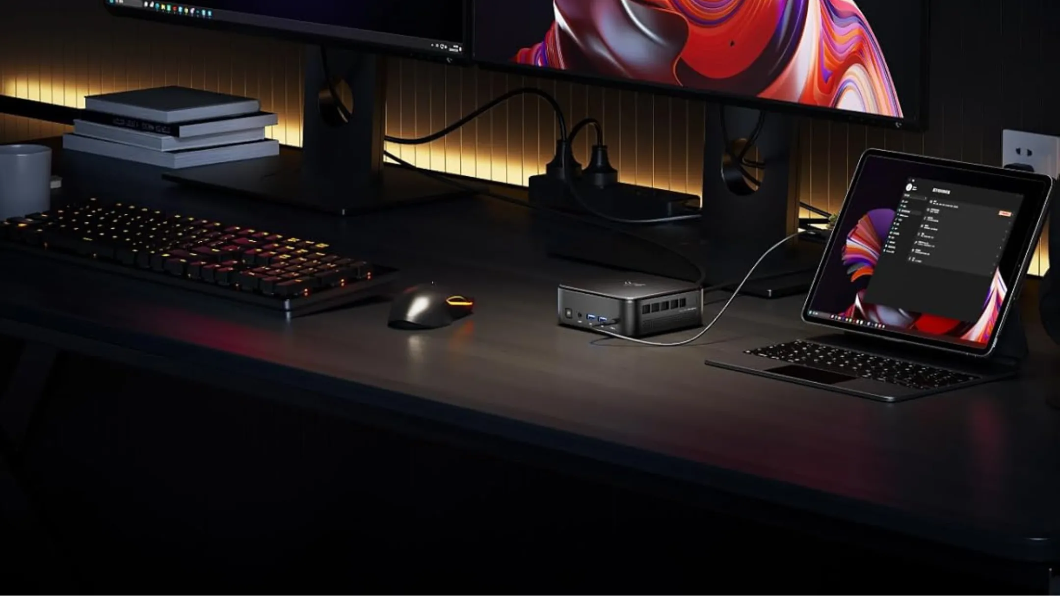 Mini PC KAMRUI E3B đặt gọn gàng trên bàn làm việc