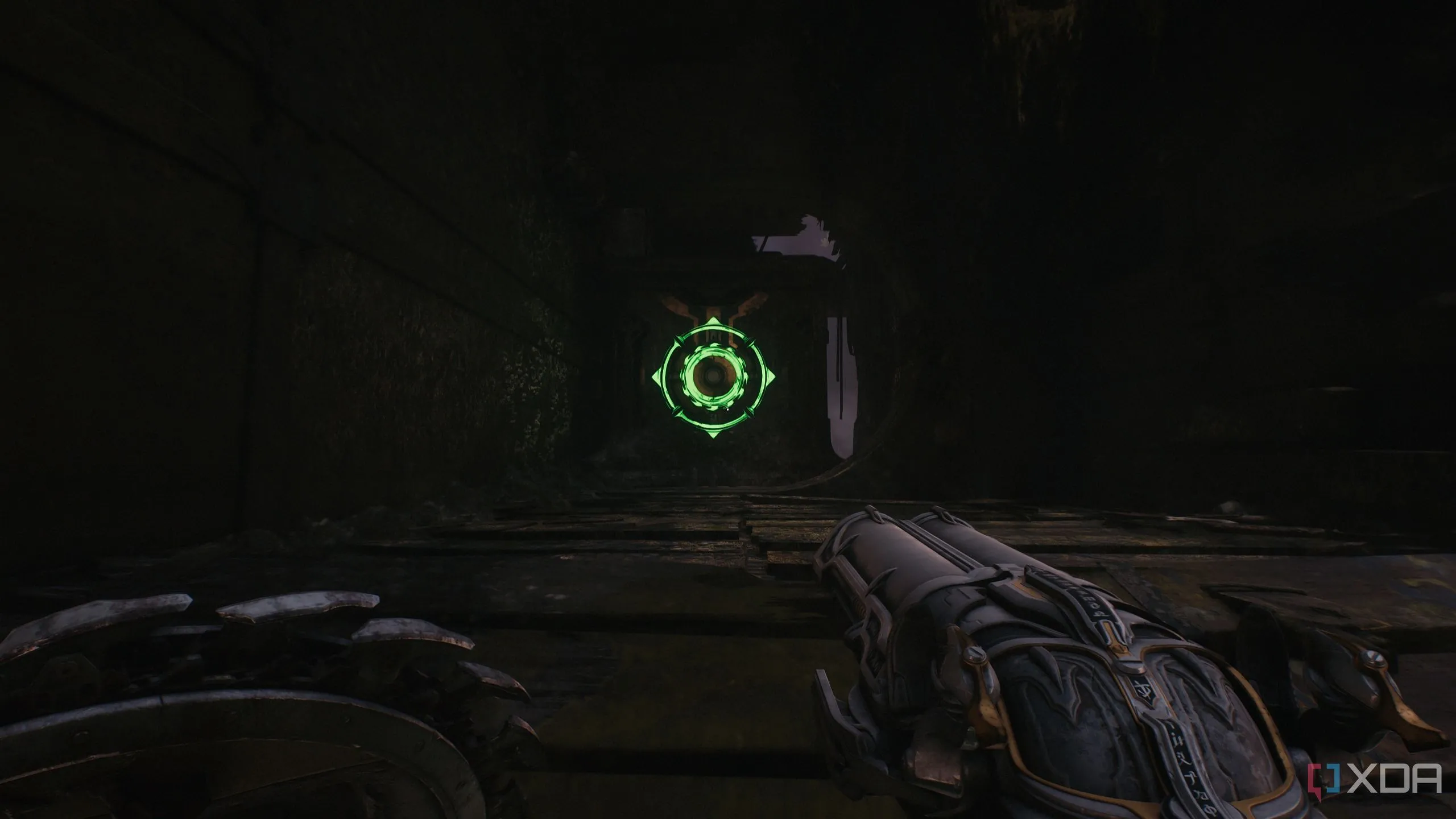 Một chiếc hộp cần Shield Charge trong chương 17 Doom The Dark Ages.