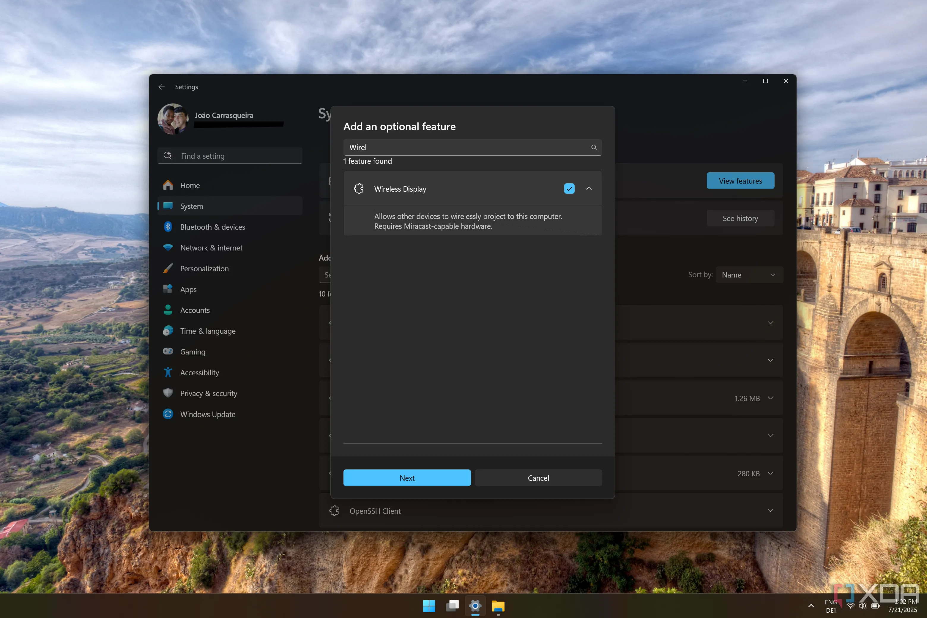 Trang tính năng tùy chọn trong cài đặt Windows 11 hiển thị Màn hình không dây là một tính năng cần cài đặt