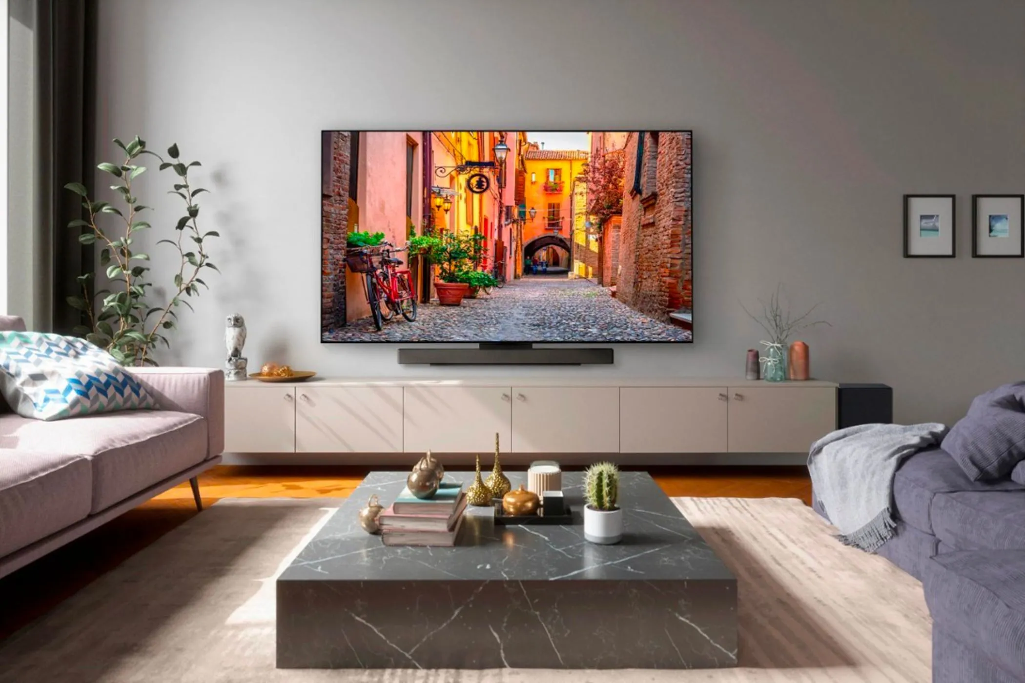 TV LG C3 OLED gắn tường trong phòng khách hiện đại, thể hiện thiết kế sang trọng