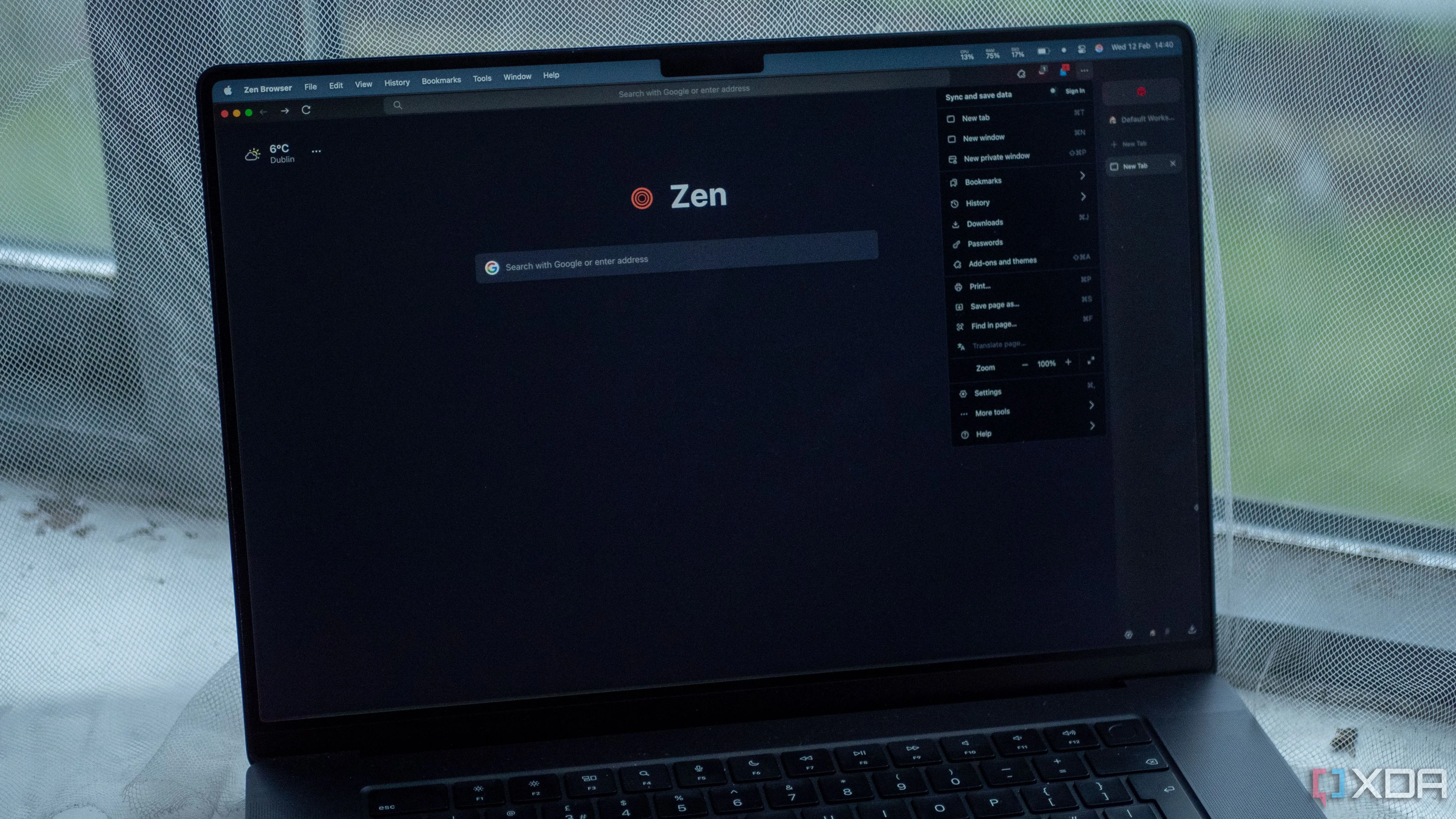 Zen Browser đang chạy trên MacBook Pro